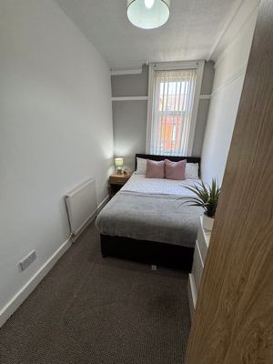 Photo 8- click for photo gallery